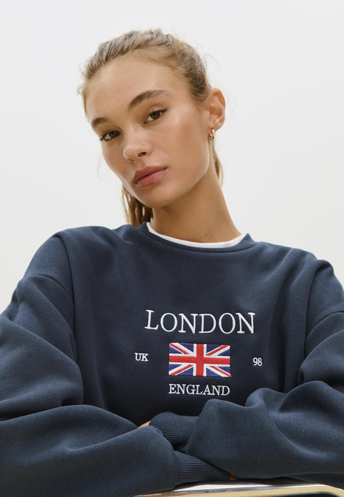 Embroidered Sweatshirt Friends Sudadera Stradivarius Embroidered