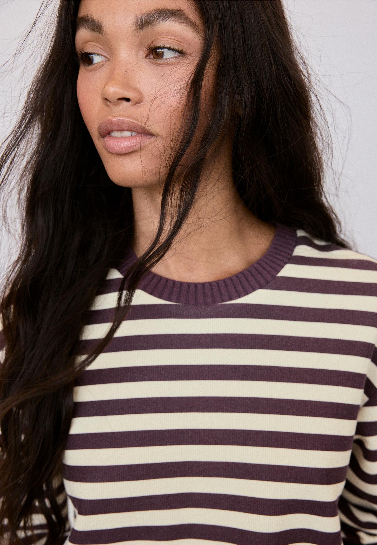Knit round neck T-shirt — Dark purple