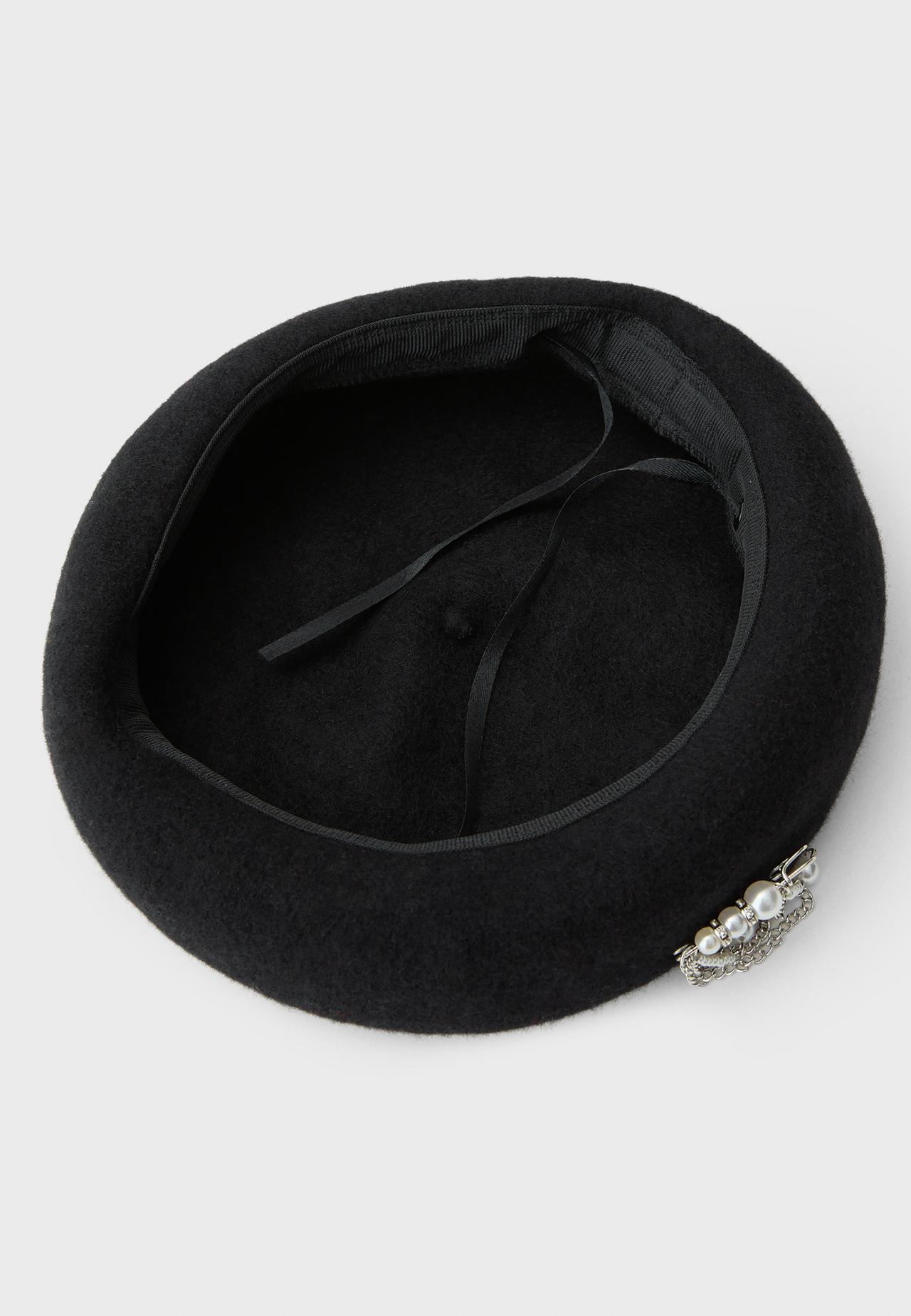 Faux pearl beret — Black