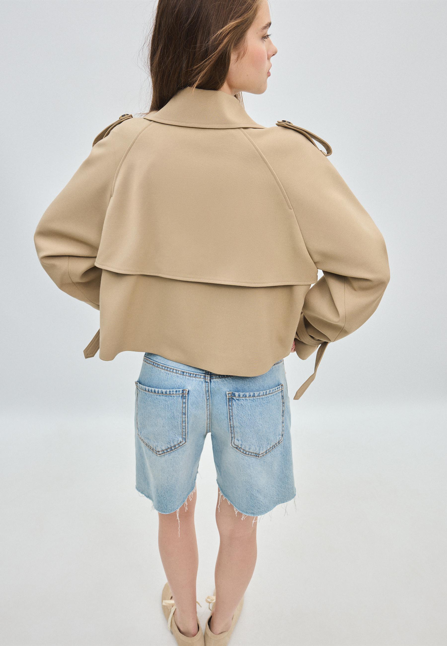 Short fluid trench coat — Khaki
