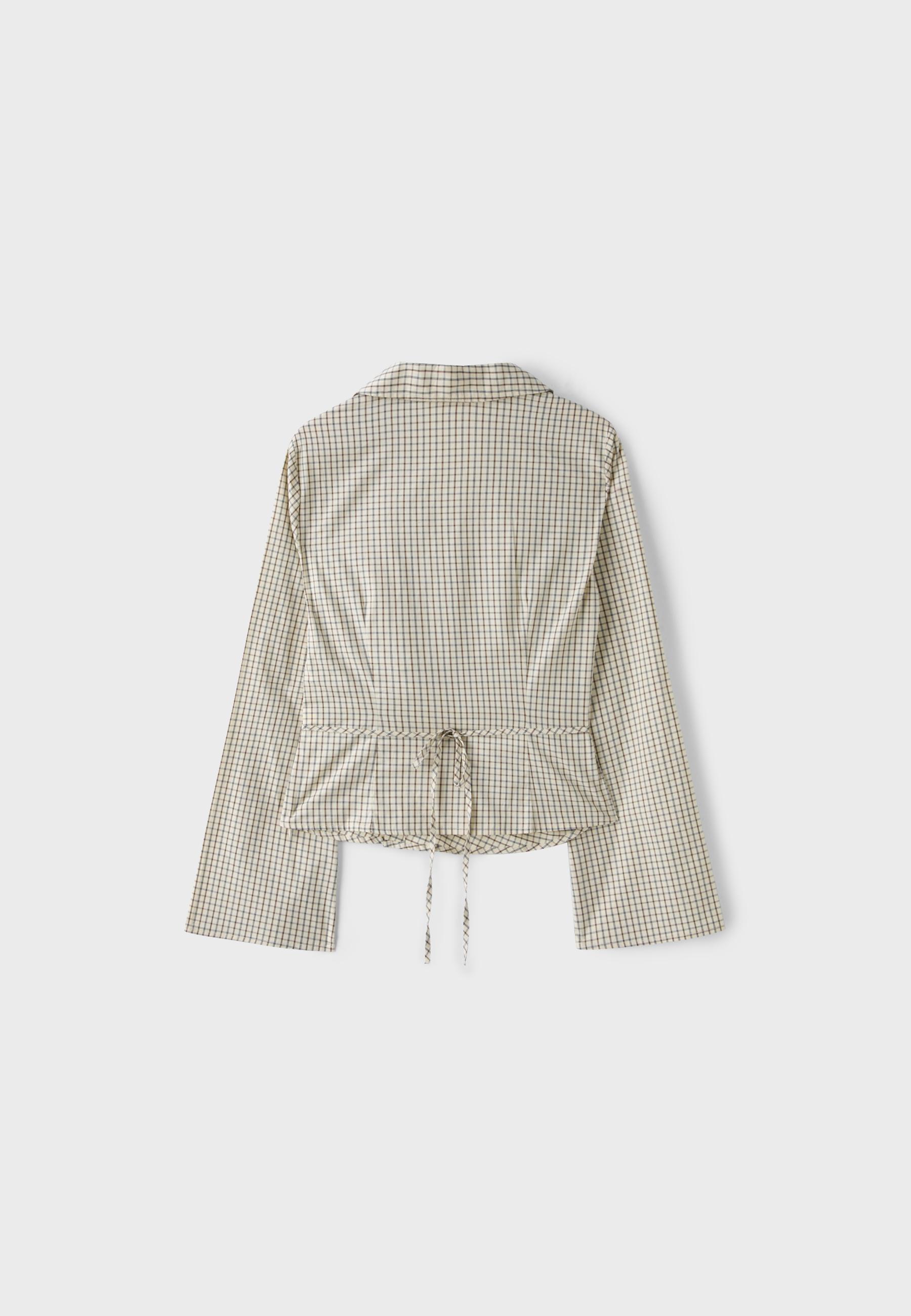 Fitted knot shirt — Vanilla