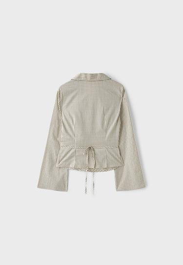Fitted knot shirt — Vanilla 8
