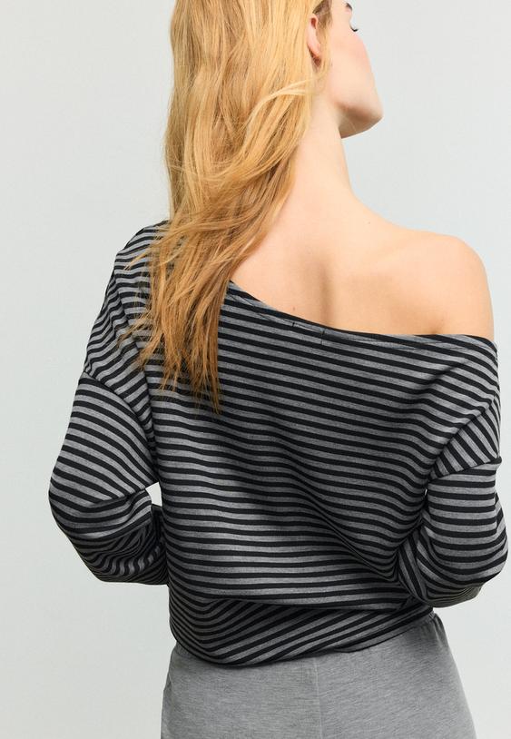 yumusak dokulu ack omuzlu sweatshirt