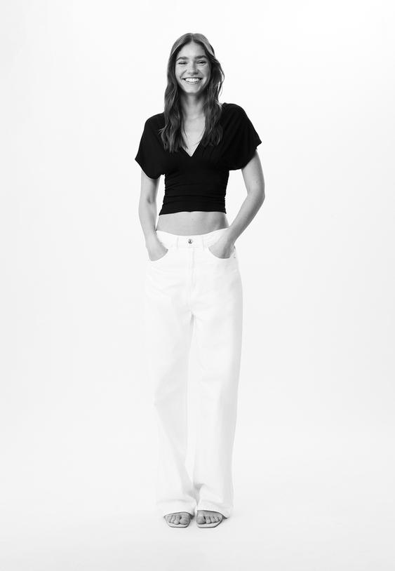 t shirt franzida decote em bico