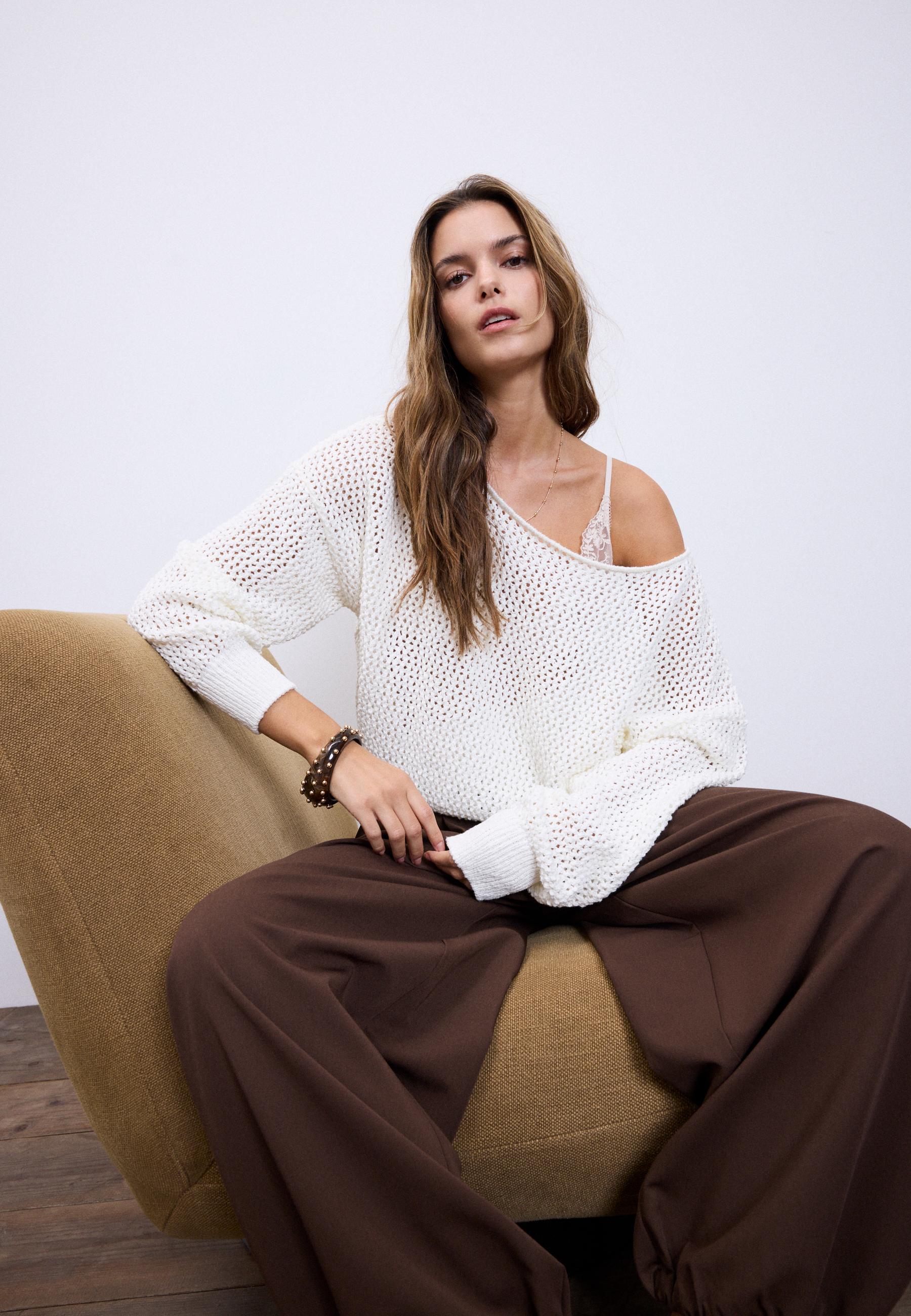 Mesh knit boat neck jumper — Ecru