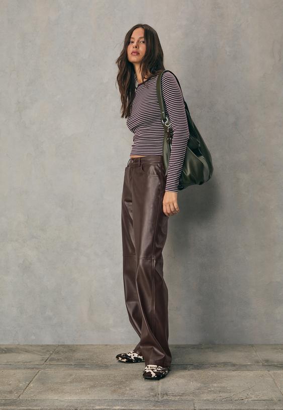 straight-hose-in-lederoptik-mit-struktur