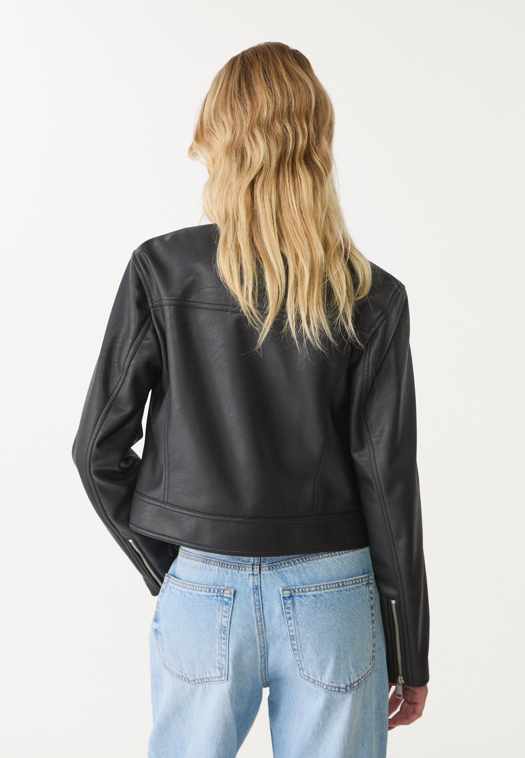 Stradivarius 黒 フェイクファー ジャケット M Faux suede zip-up jacket - Women's fashion | Stradivarius