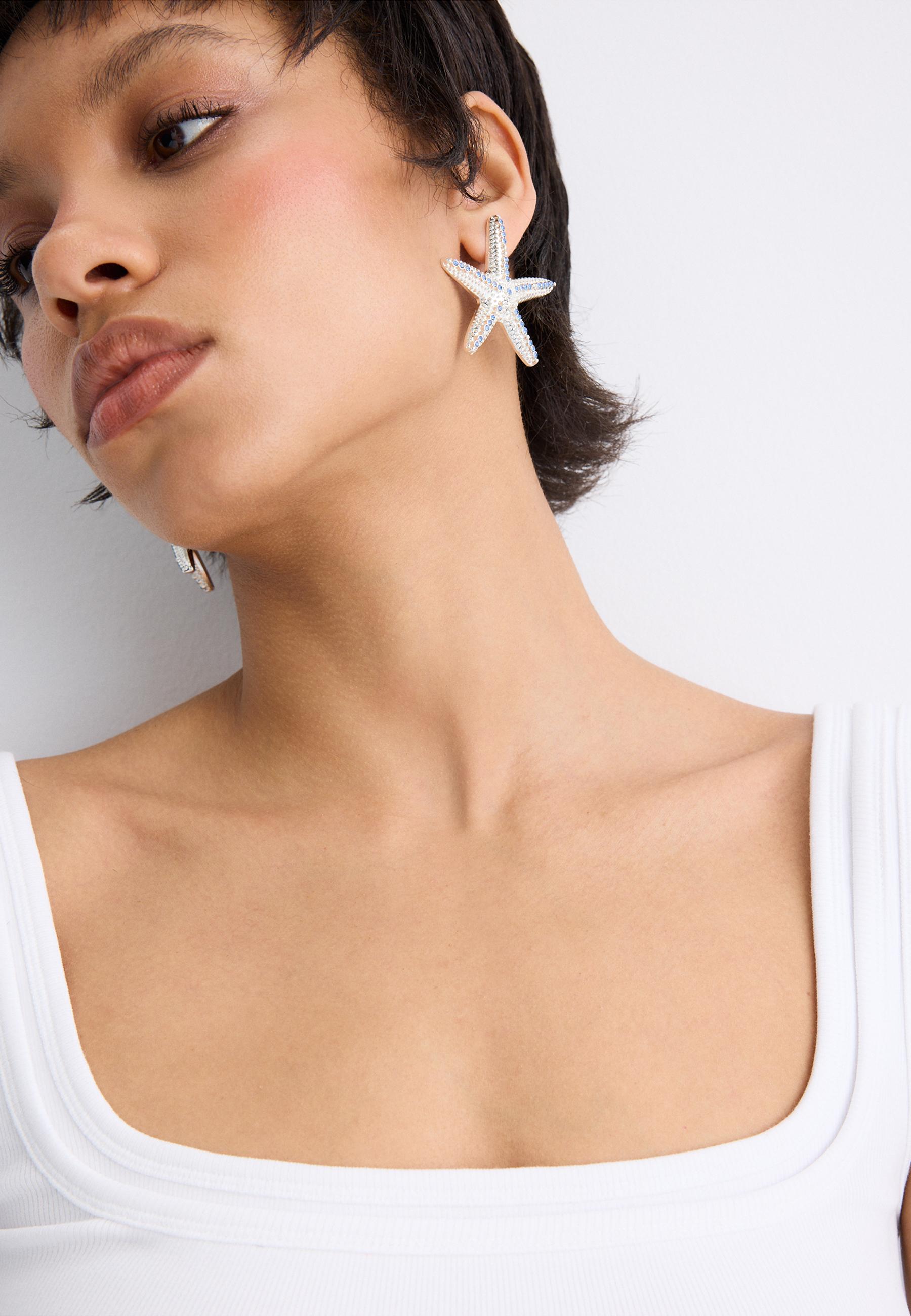 Starfish stud earrings — Grey