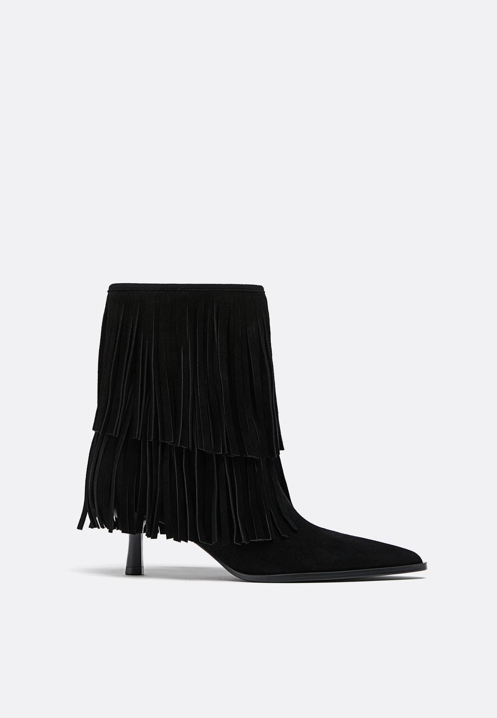 Stiefeletten mit Absatz und Fransen aus Leder