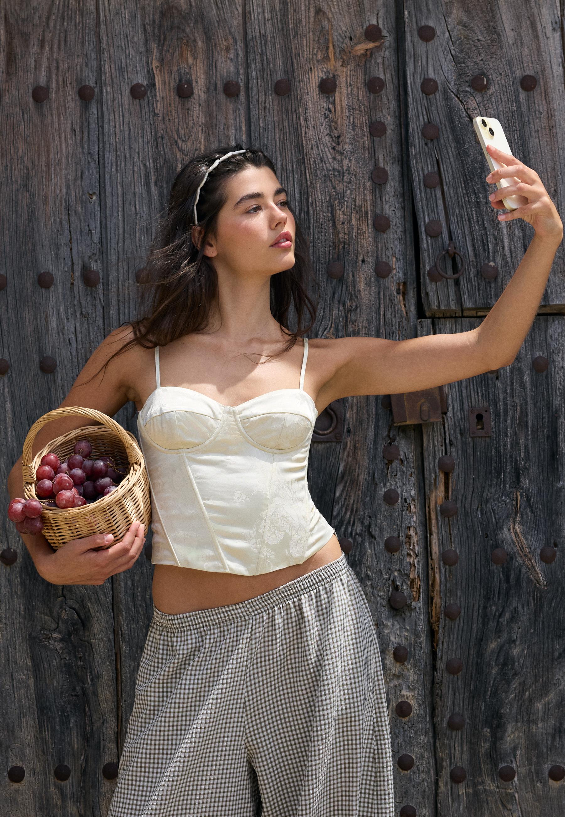 Jacquard corset top — Ecru