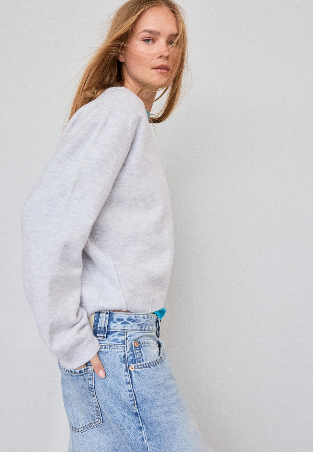 Basic V-neck knit jumper — Grey melange
