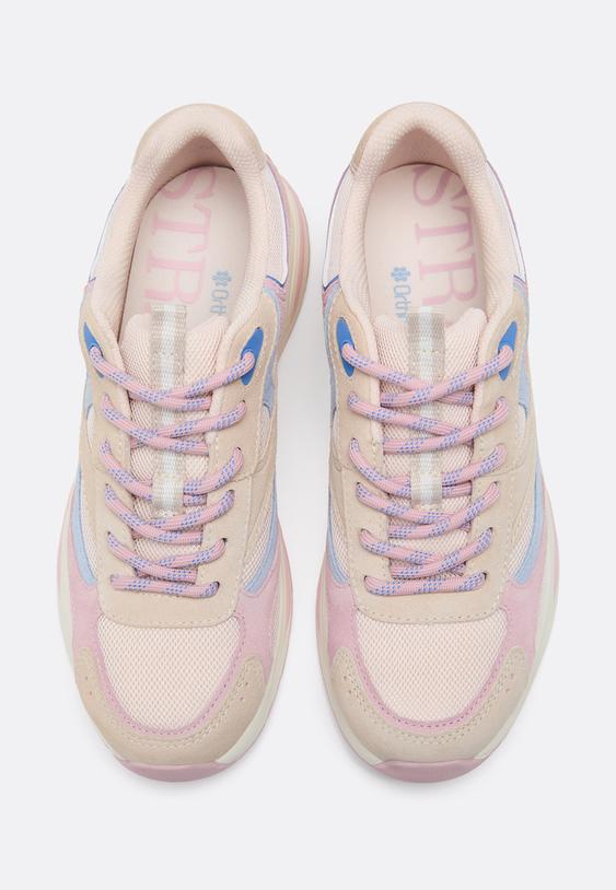 zapatillas deportivas detalles piel