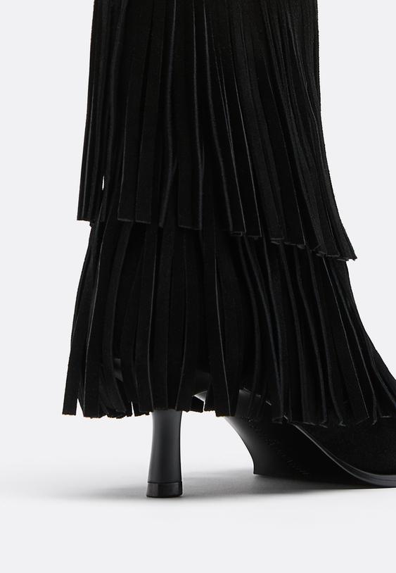 botines tacon flecos piel