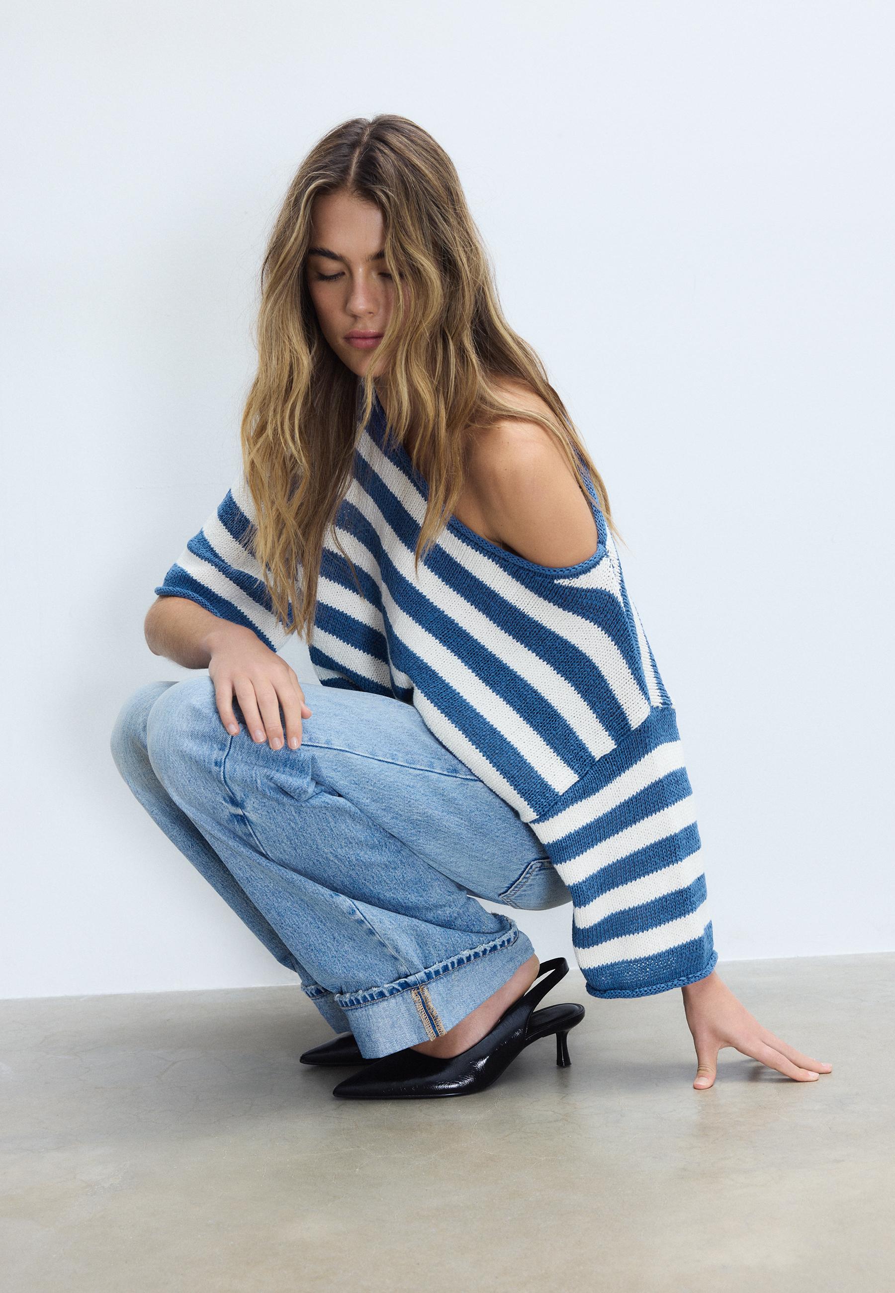 Boat neck knit sweater — Royal blue