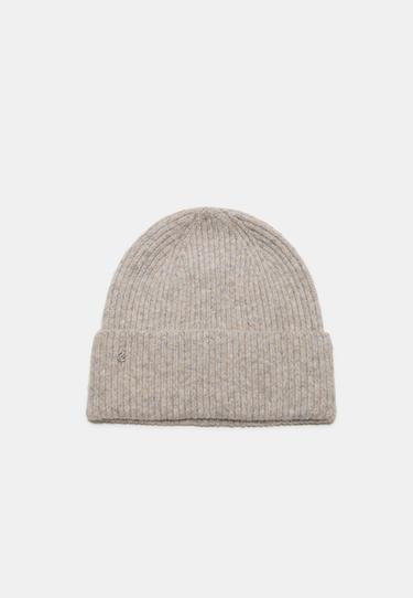 Basic knit beanie — Stone 1