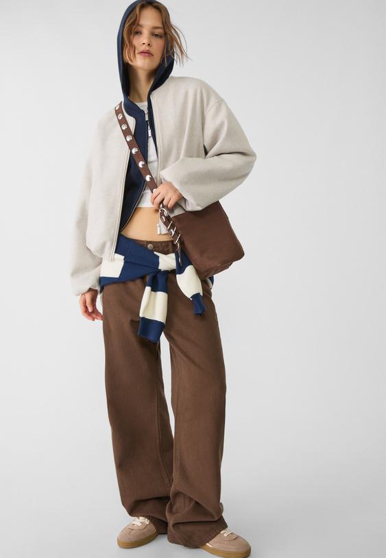 umhangetasche-in-wildlederoptik-mit-detail-am-henkel