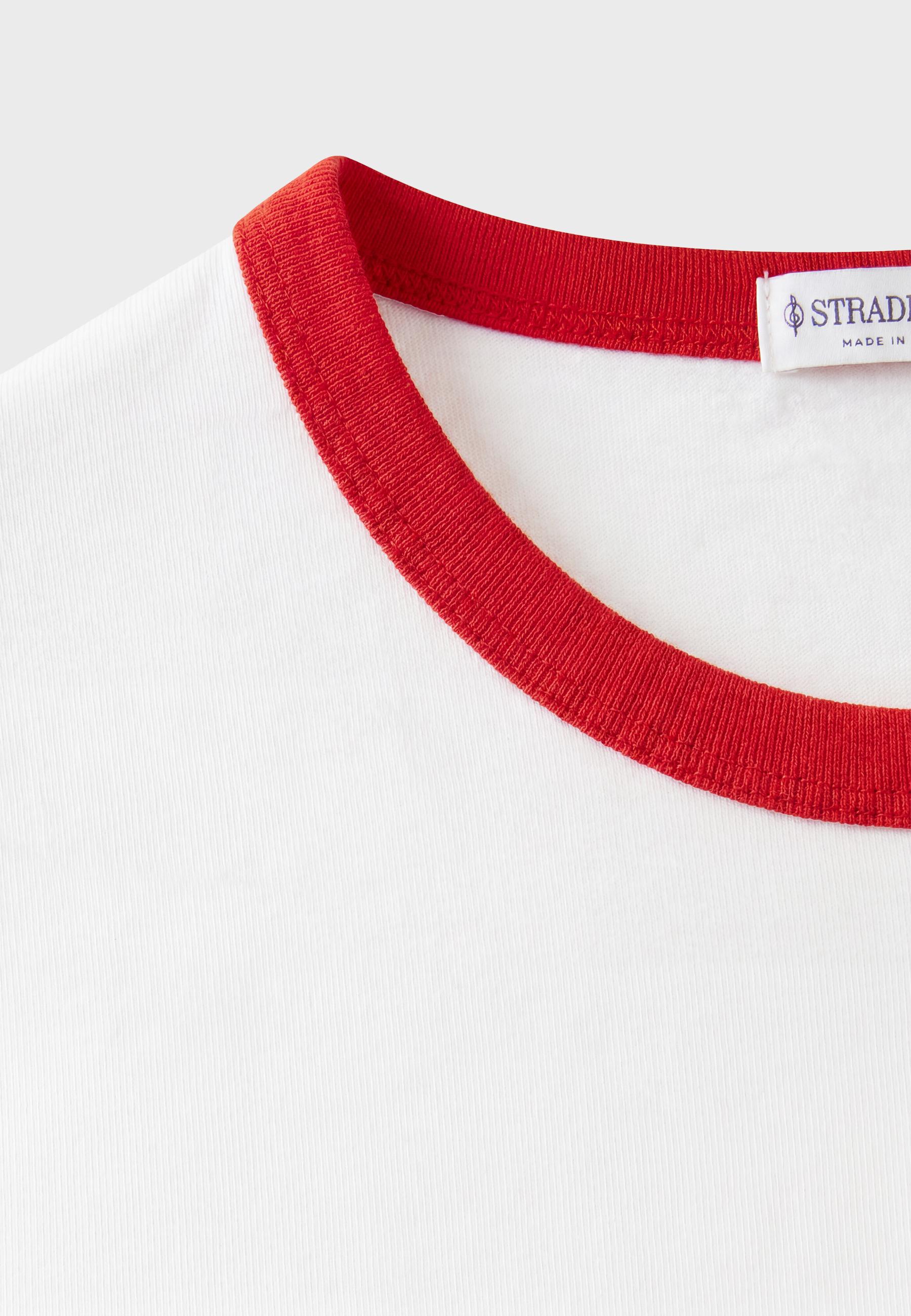 Contrast neck T-shirt with slogan