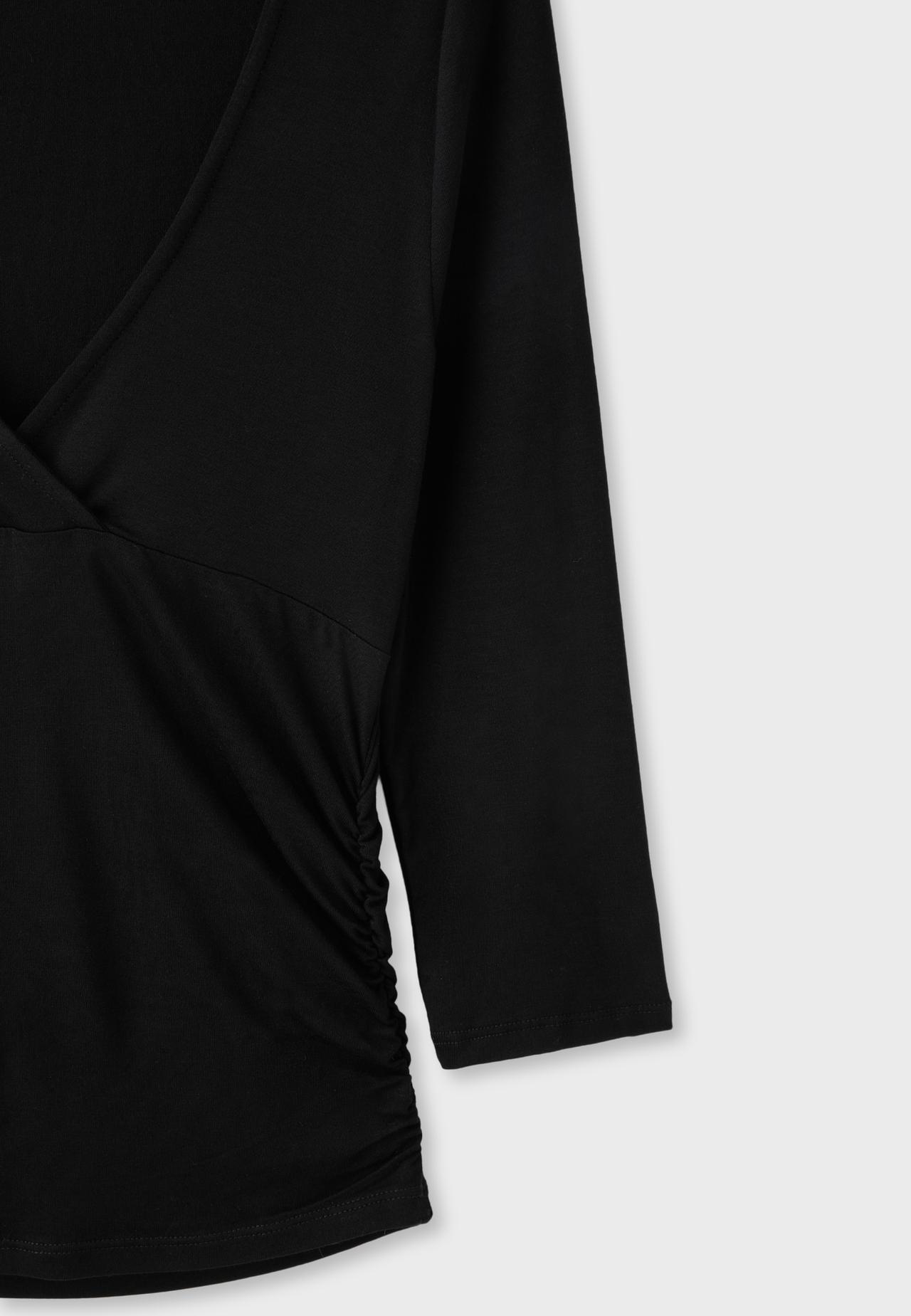Under-bust seam T-shirt — Black