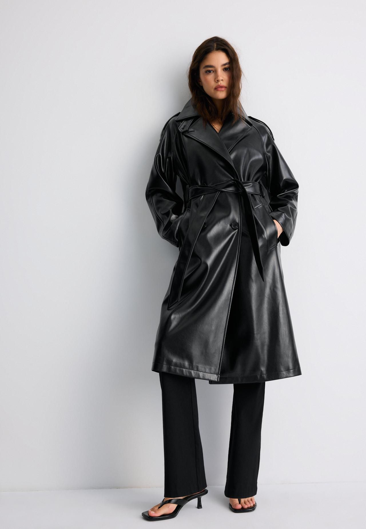 Long leather effect trench coat — Black