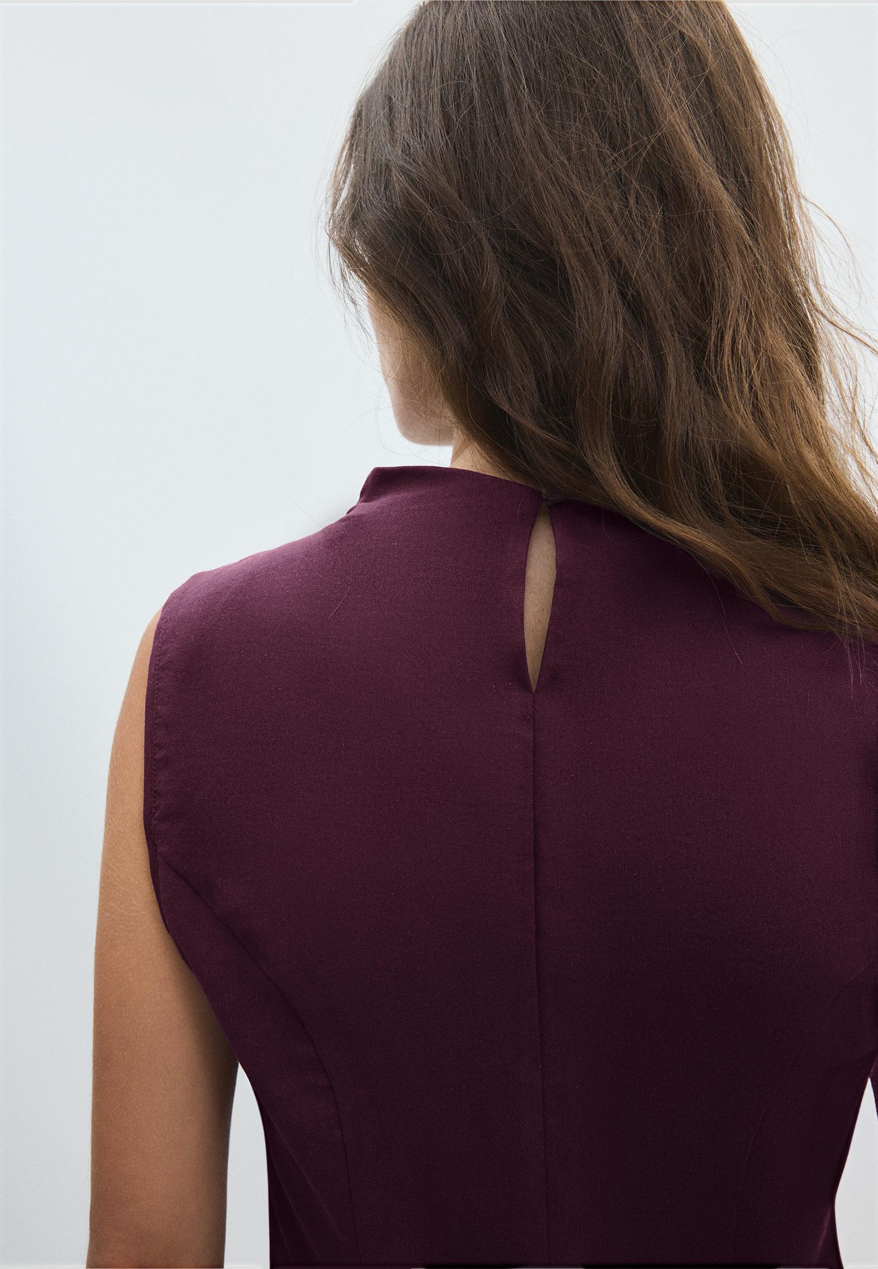 Sleeveless high-neck peplum top — Purple