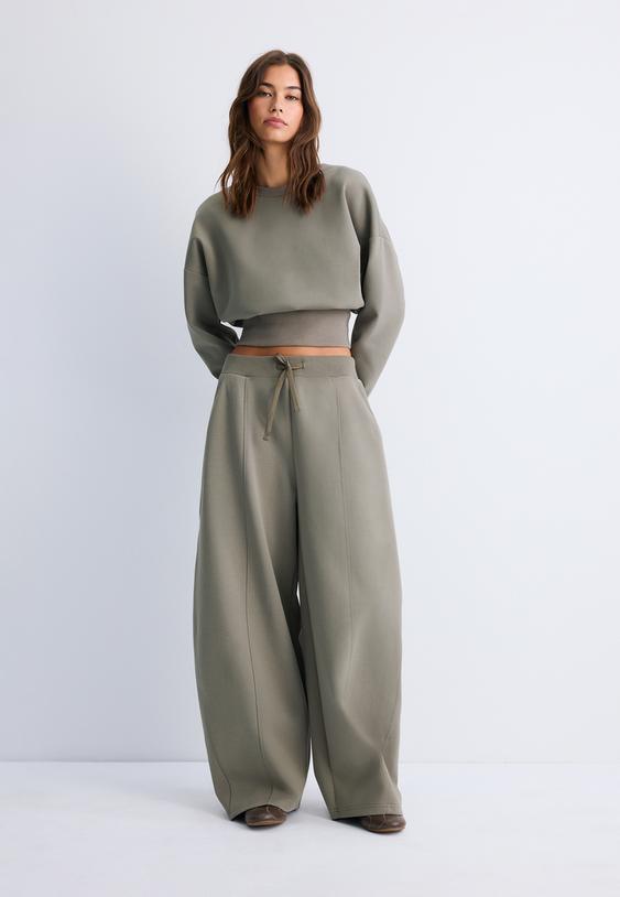 sudadera cropped con fajin
