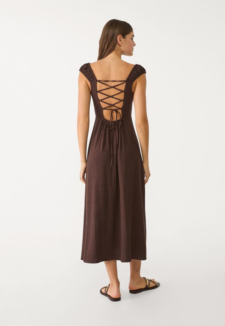 vestido fluido midi cruzado espalda con lino