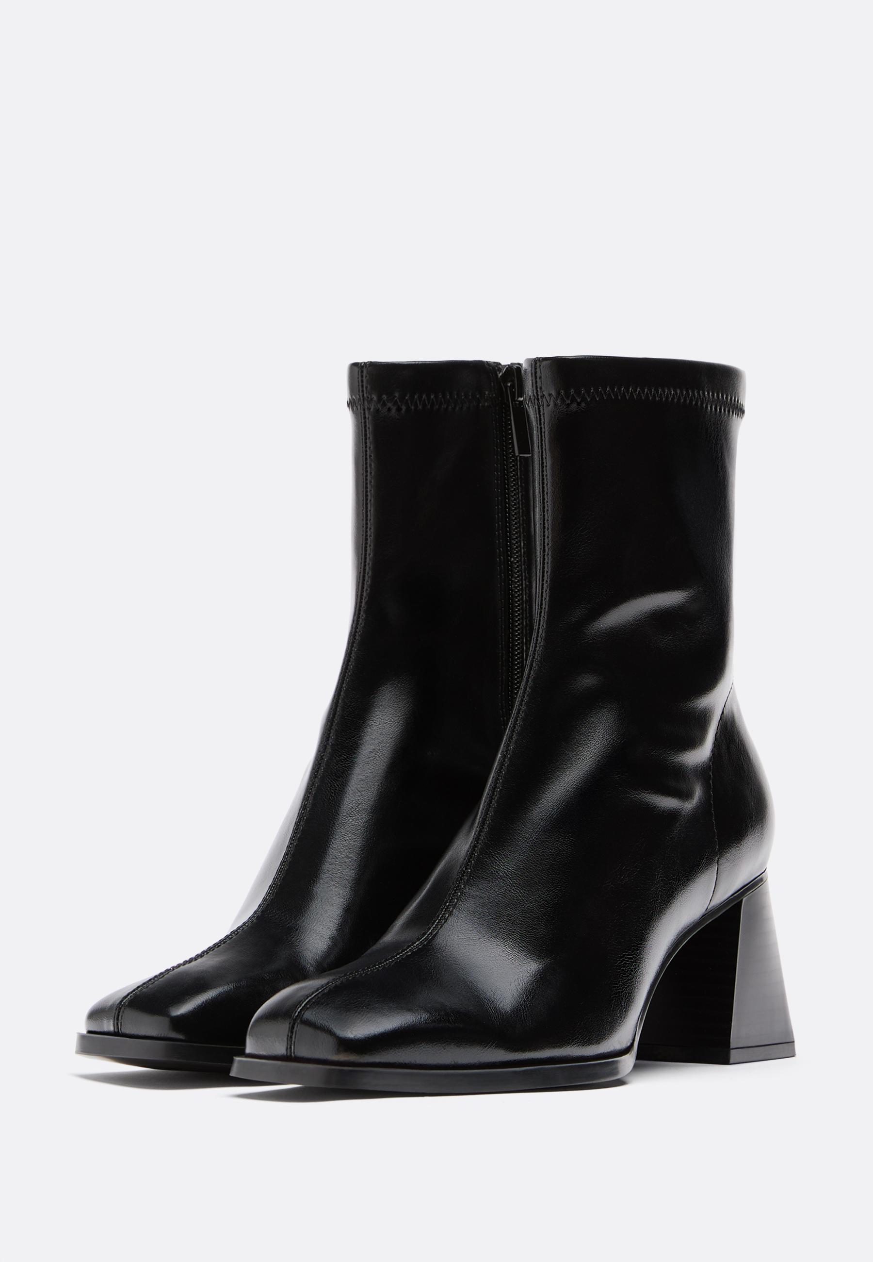 Mid-heel boots with stretch legs — BLACK