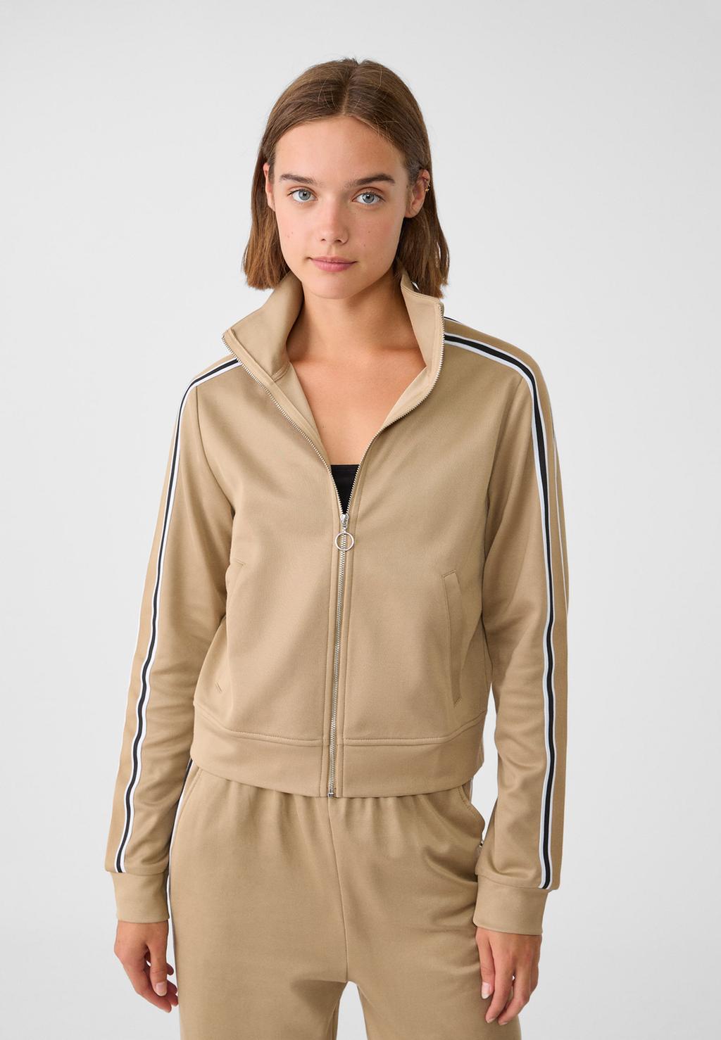 Sweatshirt with side stripe and zip