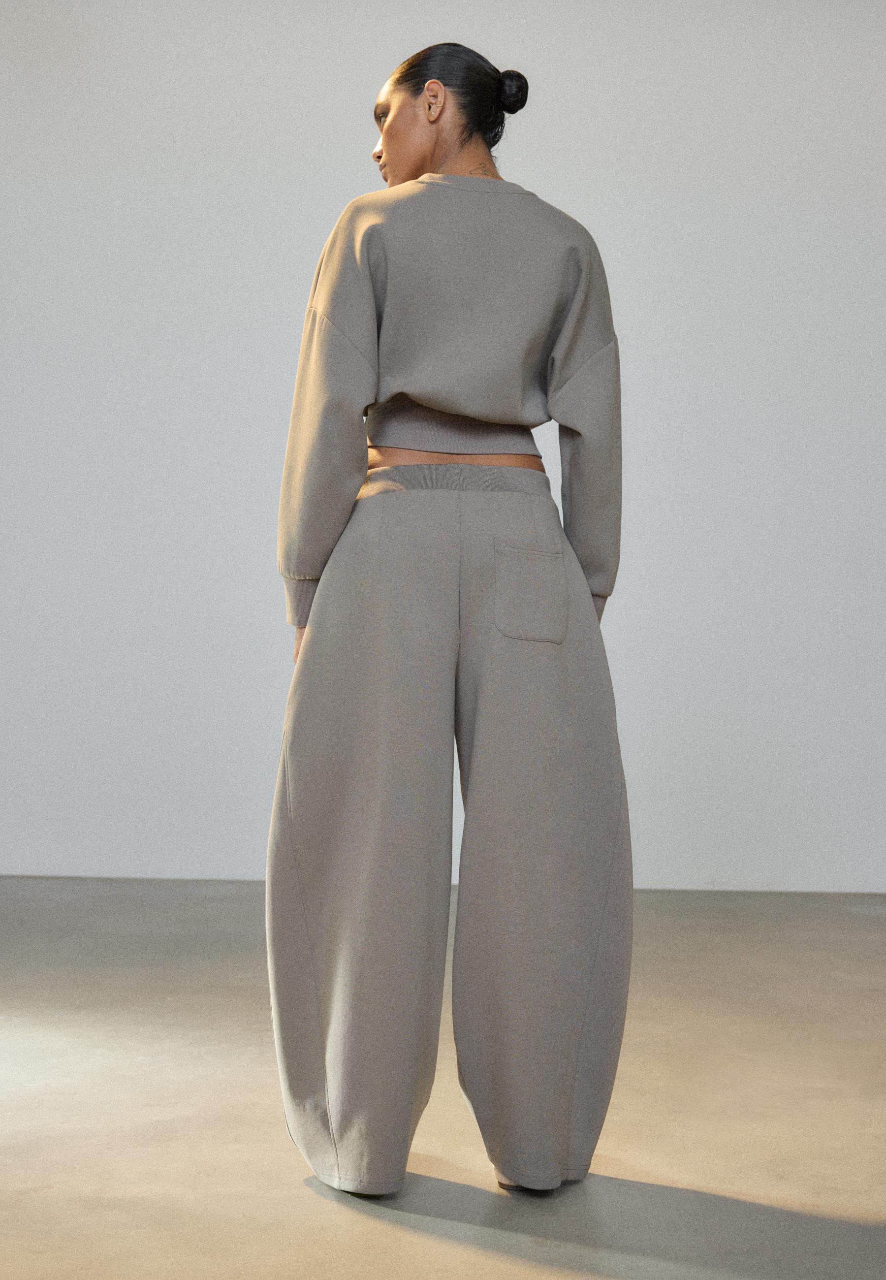 Stradivarius Barrel geniş paça jogger pantolon görsel 7