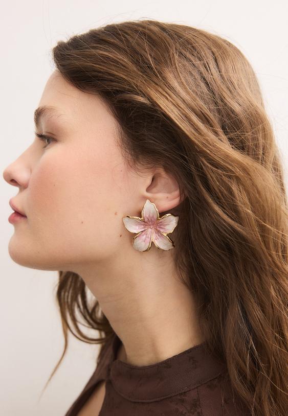 Stradivarius Enamelled Flower Earrings Pastel Pink Os