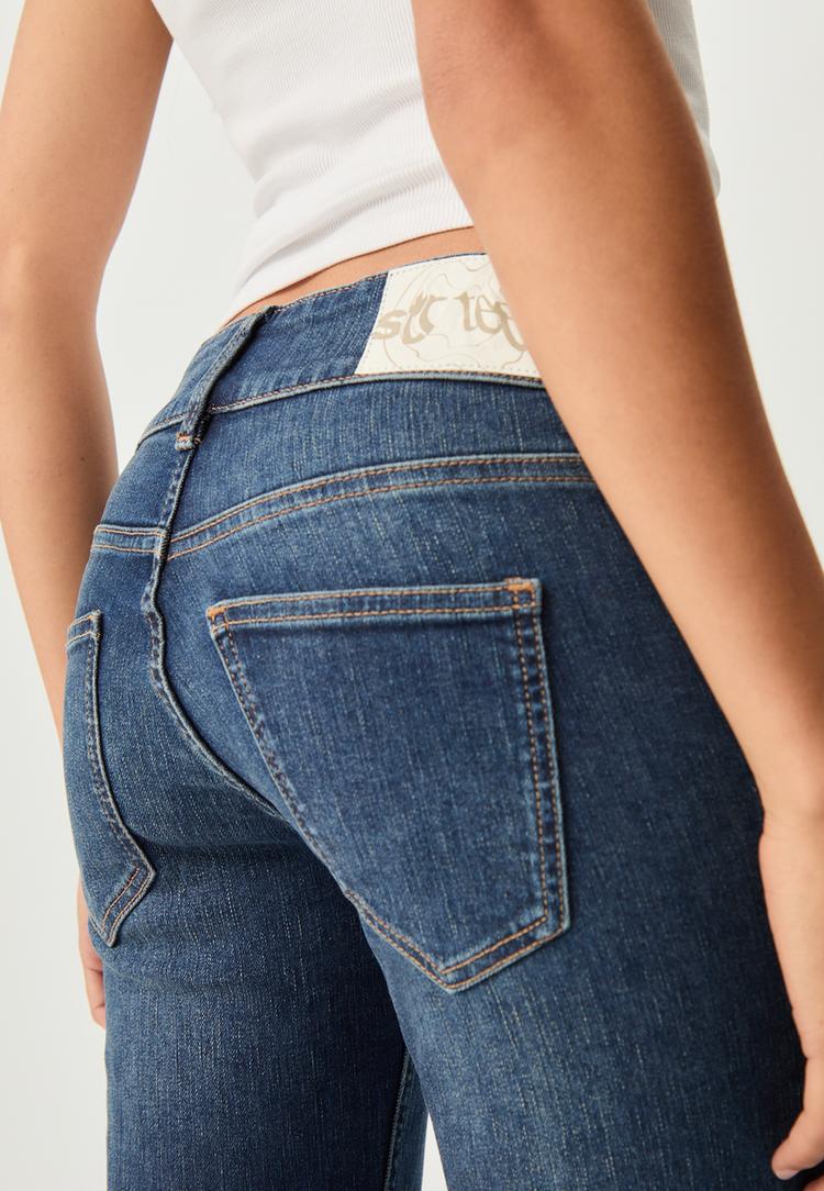 bell bottom jeans with seam detail