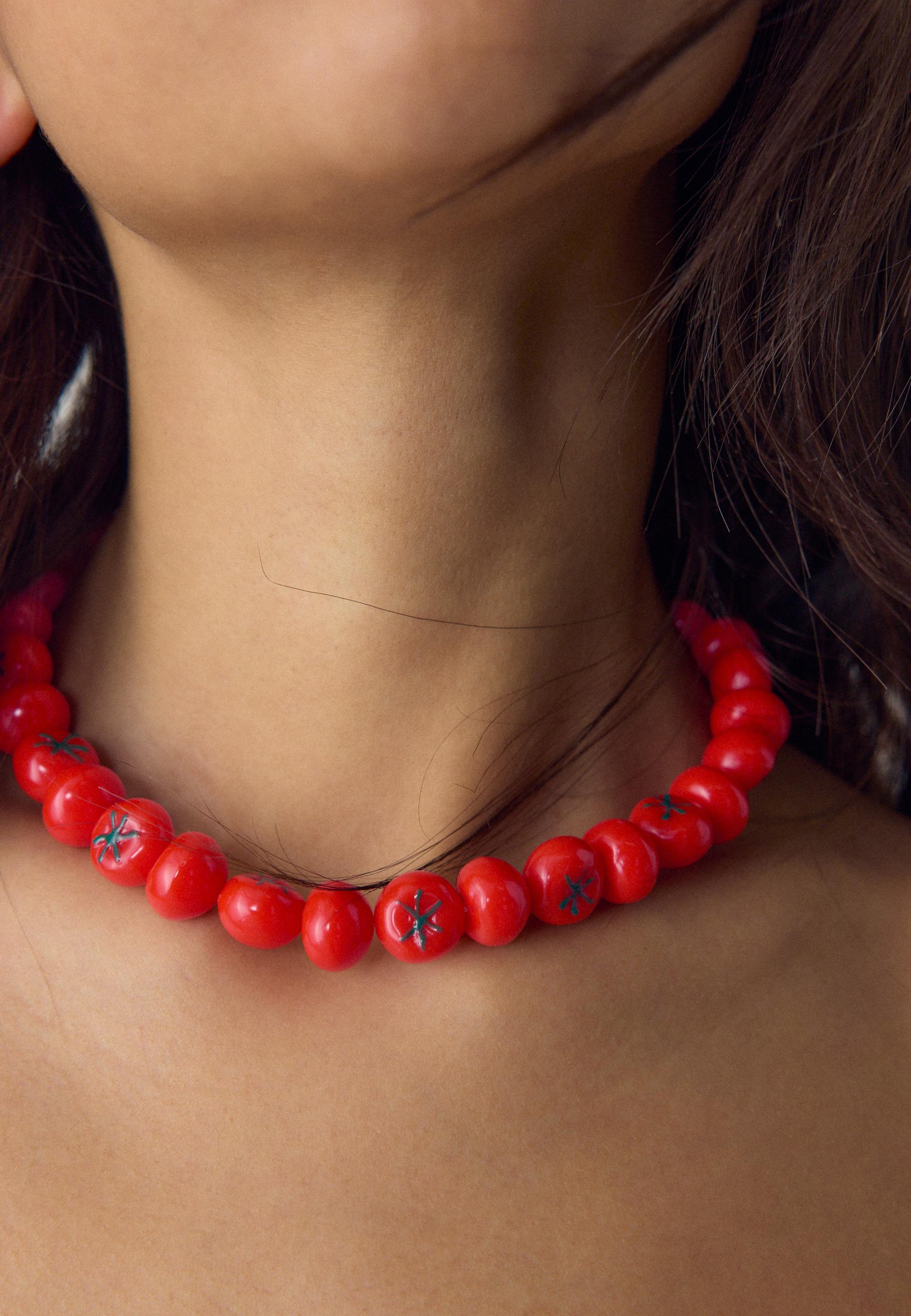 Multi tomato necklace — Red