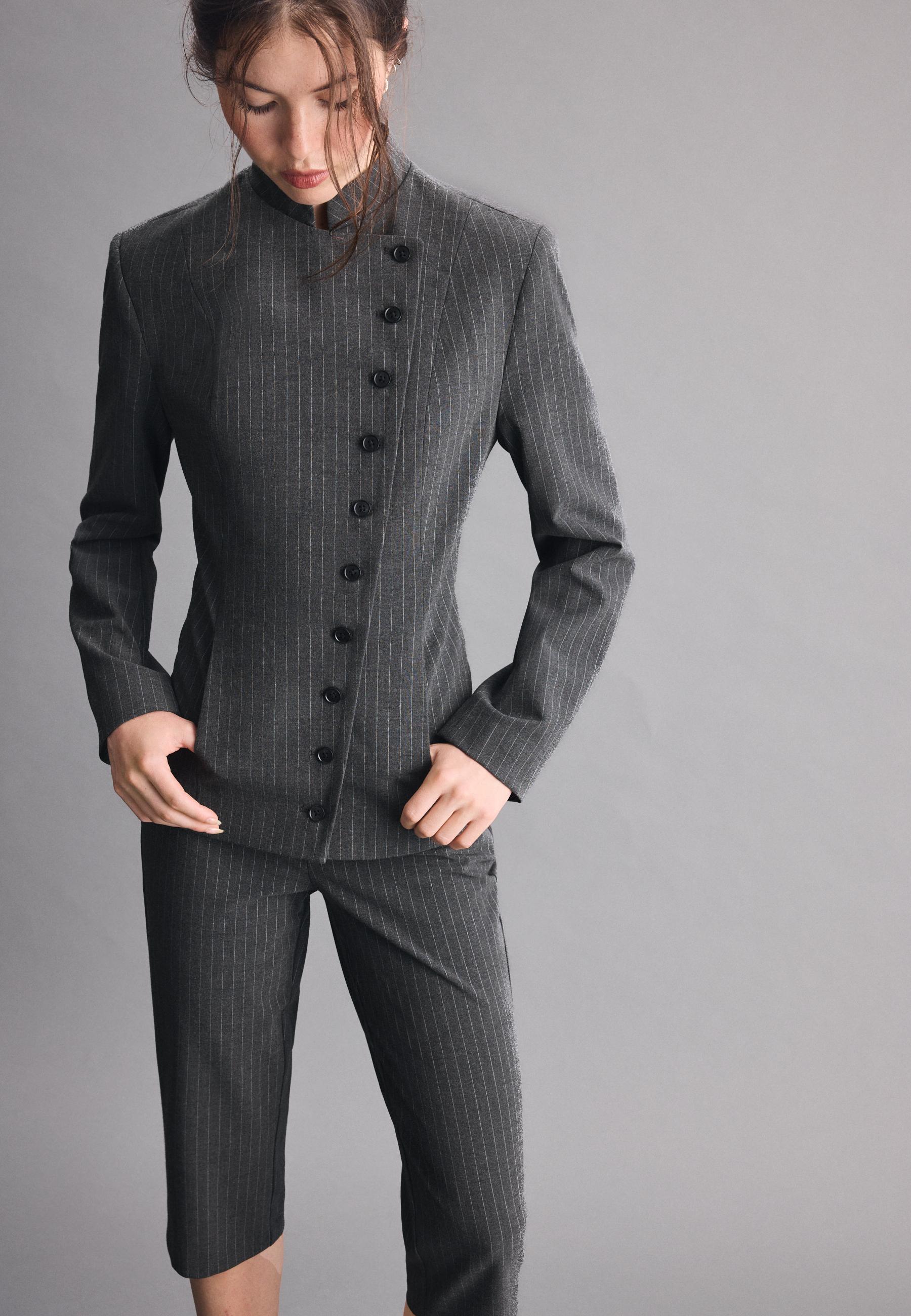 Stradivarius Asimetrik çok düğmeli blazer görsel 7
