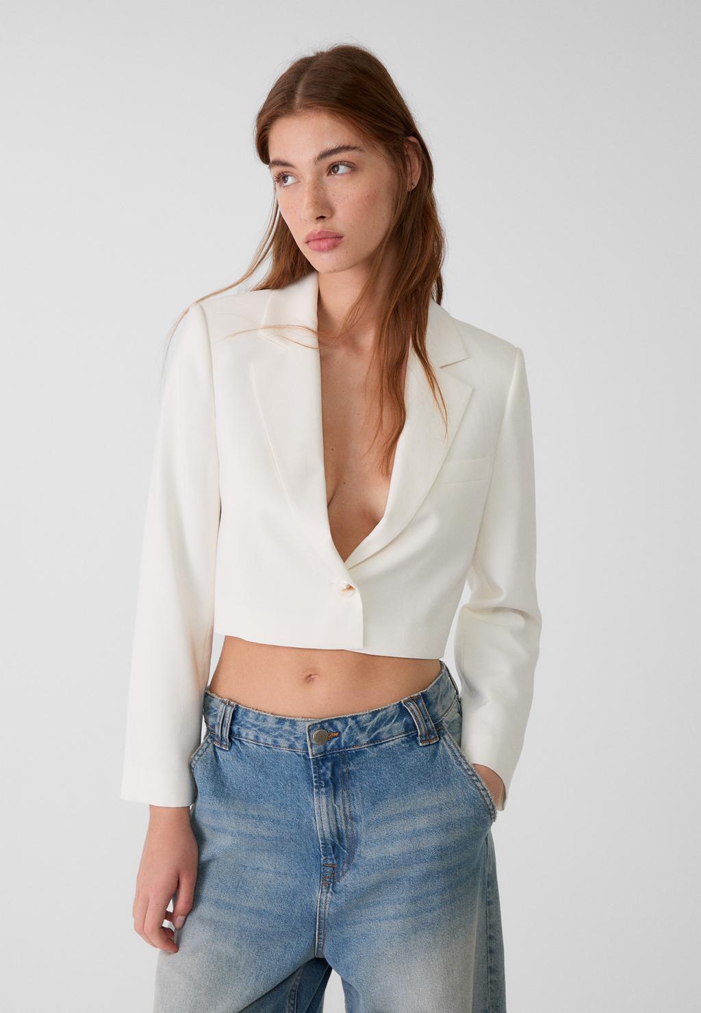 Flowing cropped blazer