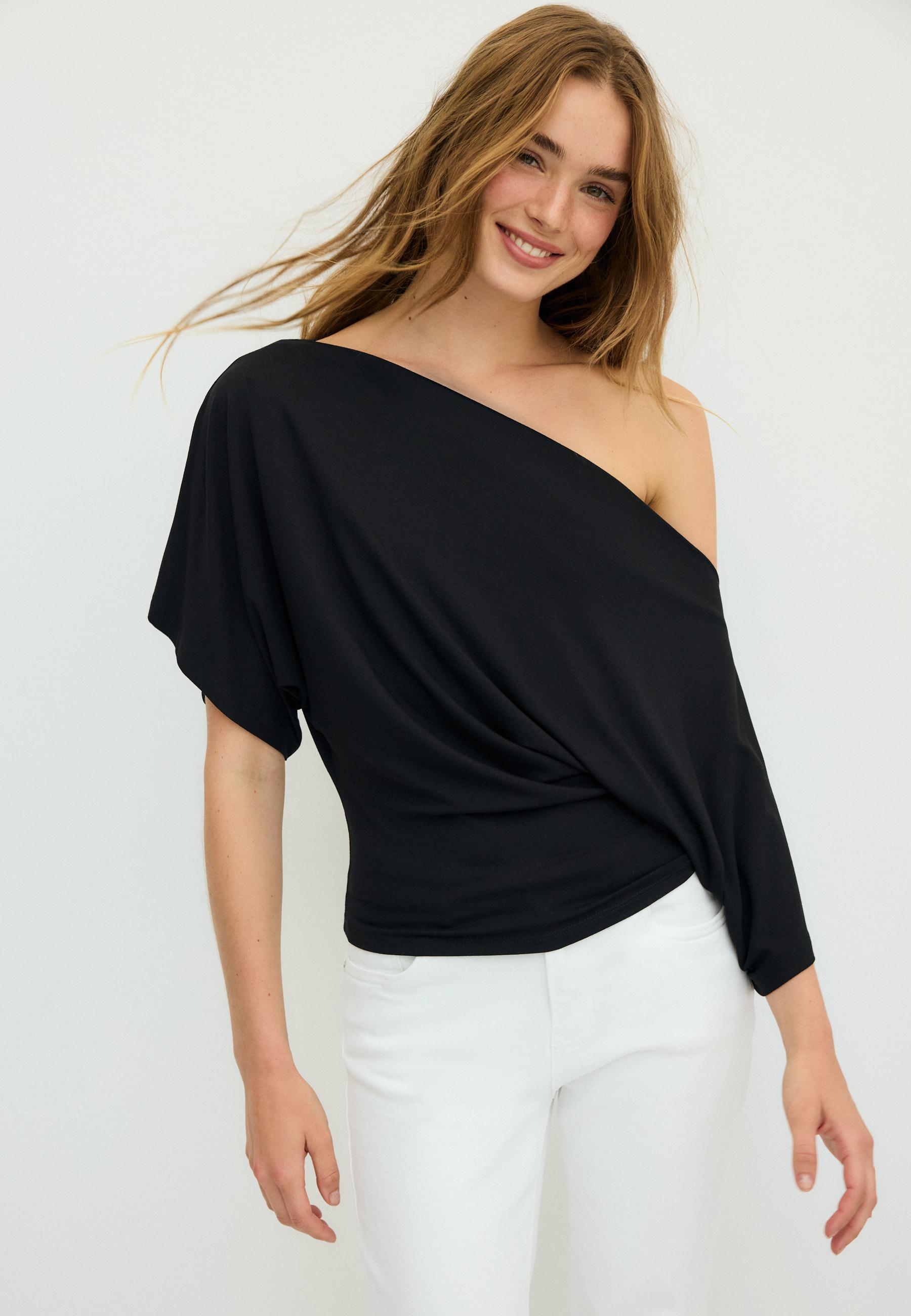 Basic Batwing Sleeve T-Shirt — Black