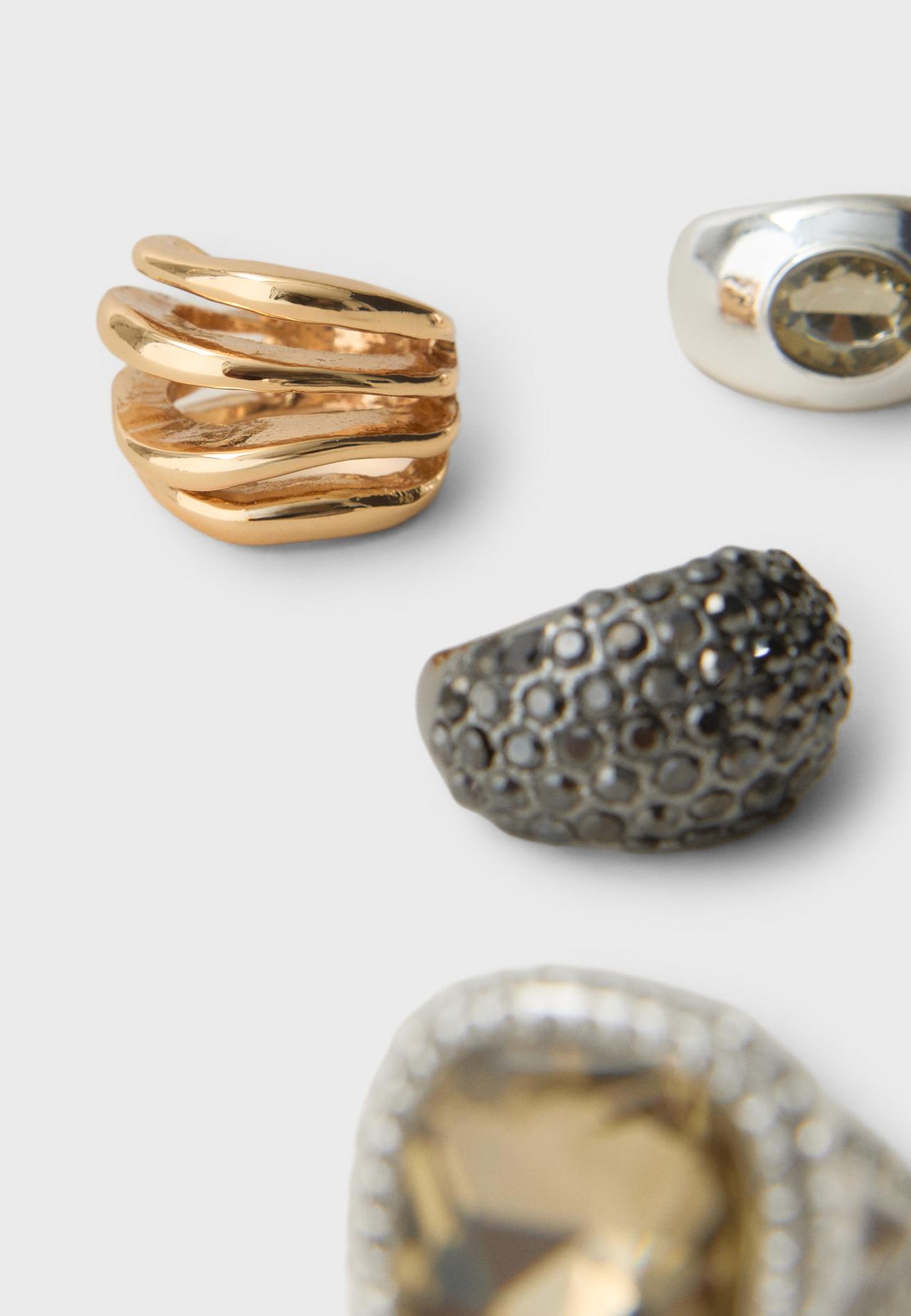 Set of 4 rhinestones rings — Gold