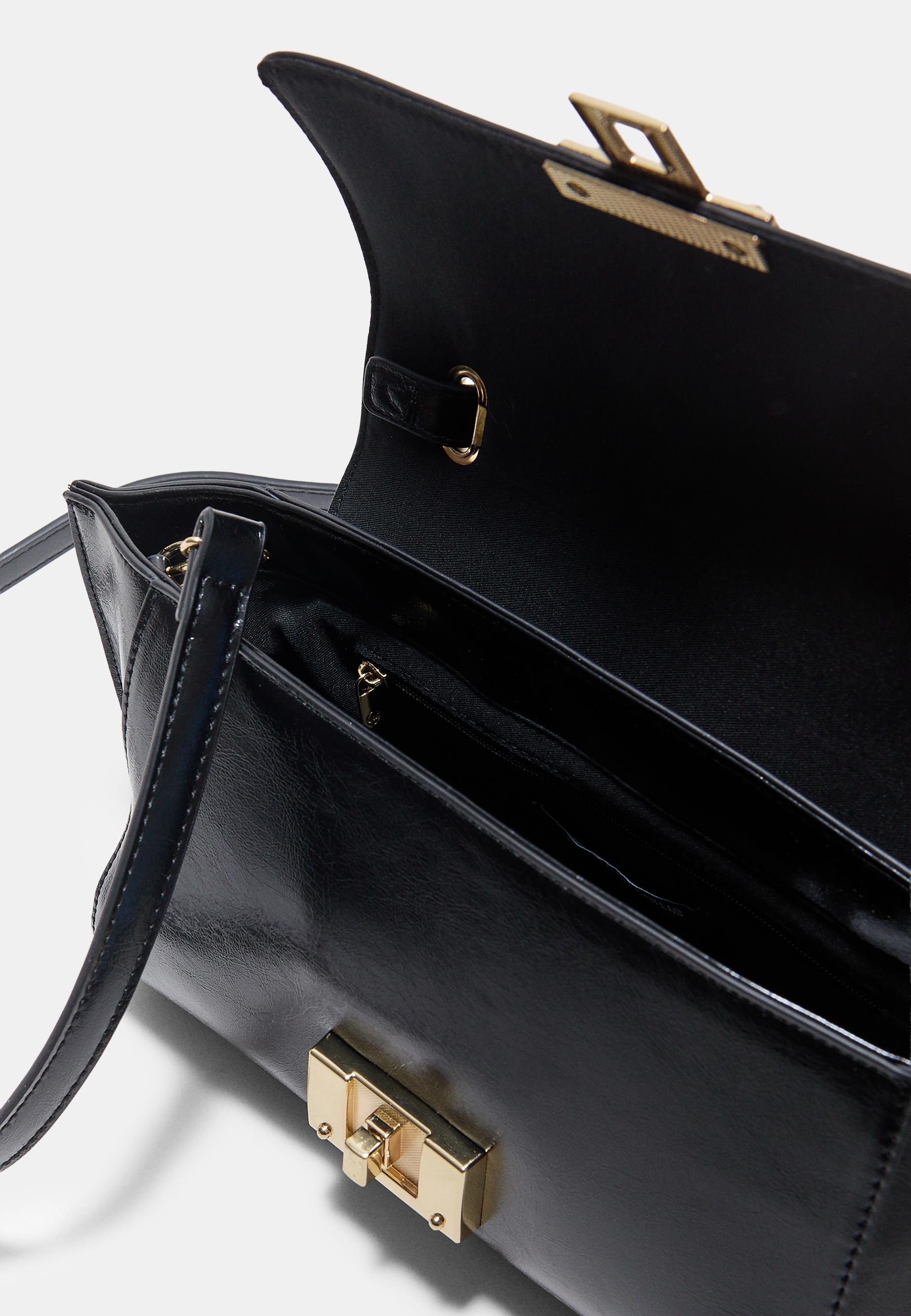 Crossbody bag with flap closure — Black