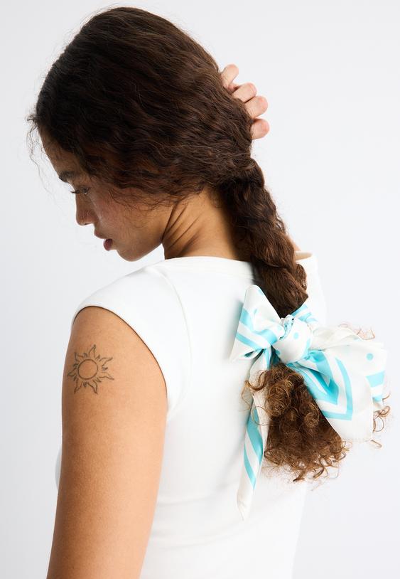 Dikdörtgen desenli fular - Görsel 4