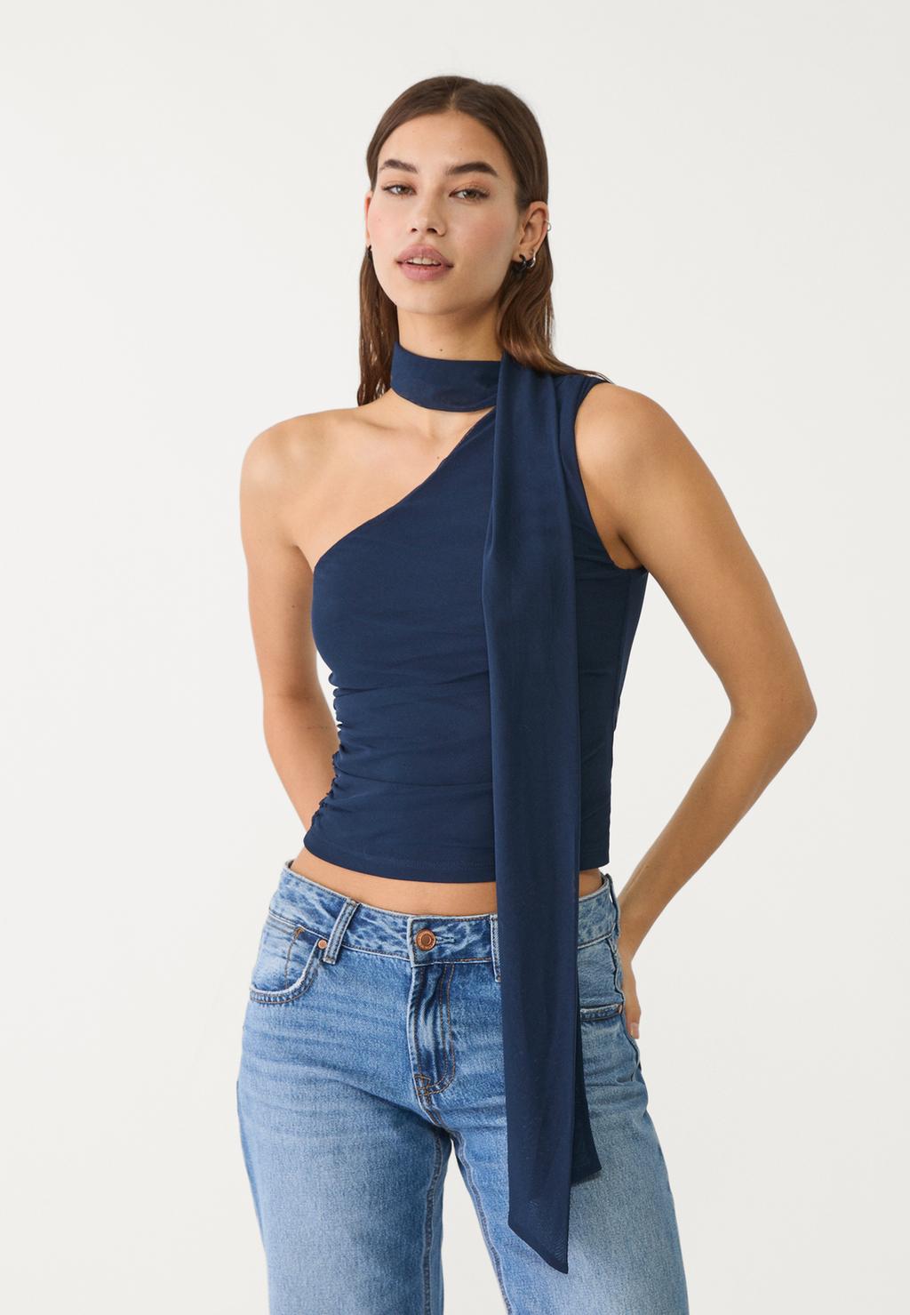 Asymmetric tulle top with scarf