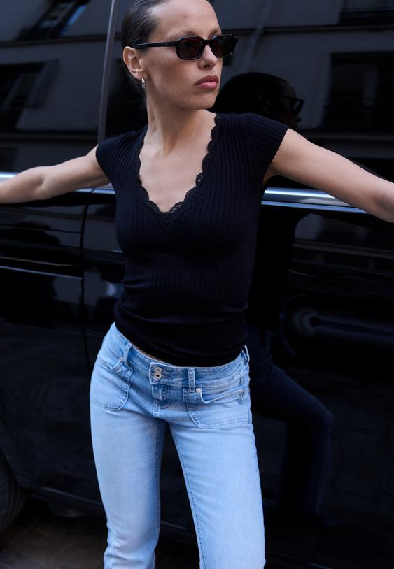 Stradivarius V-Neck Lace Short Sleeve T-Shirt Black M