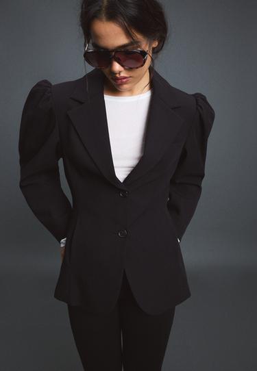 Voluminous sleeve blazer — Black 1