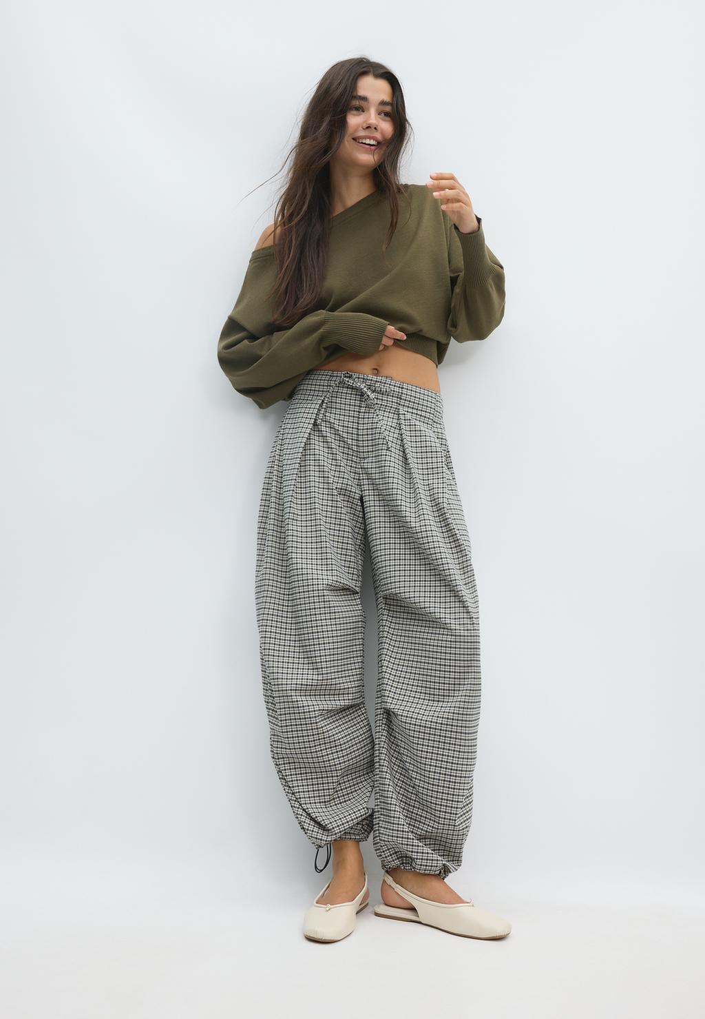 Technical trousers with pleat detail and print