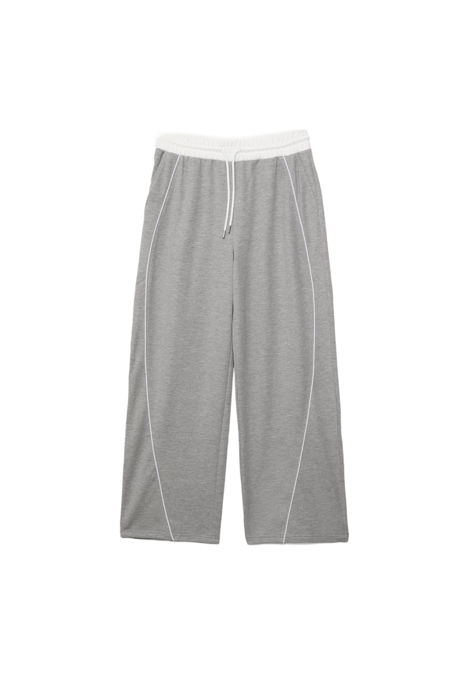 Jogger trousers with stoppers