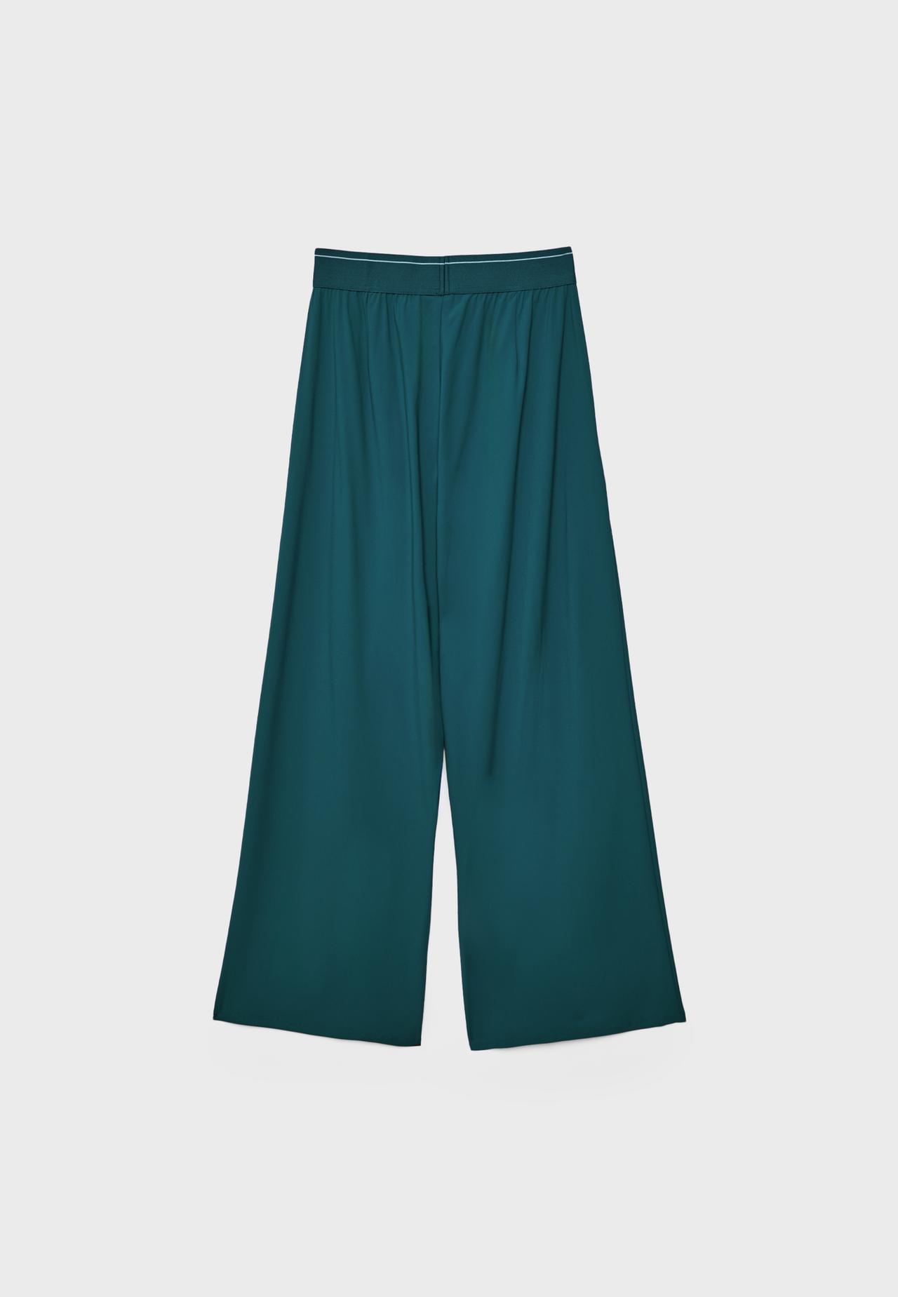 Light tech joggers with elasticated waistband — Green