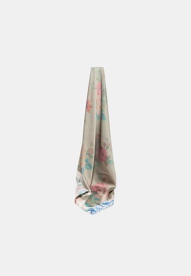 Large floral scarf — Pastel pink 4