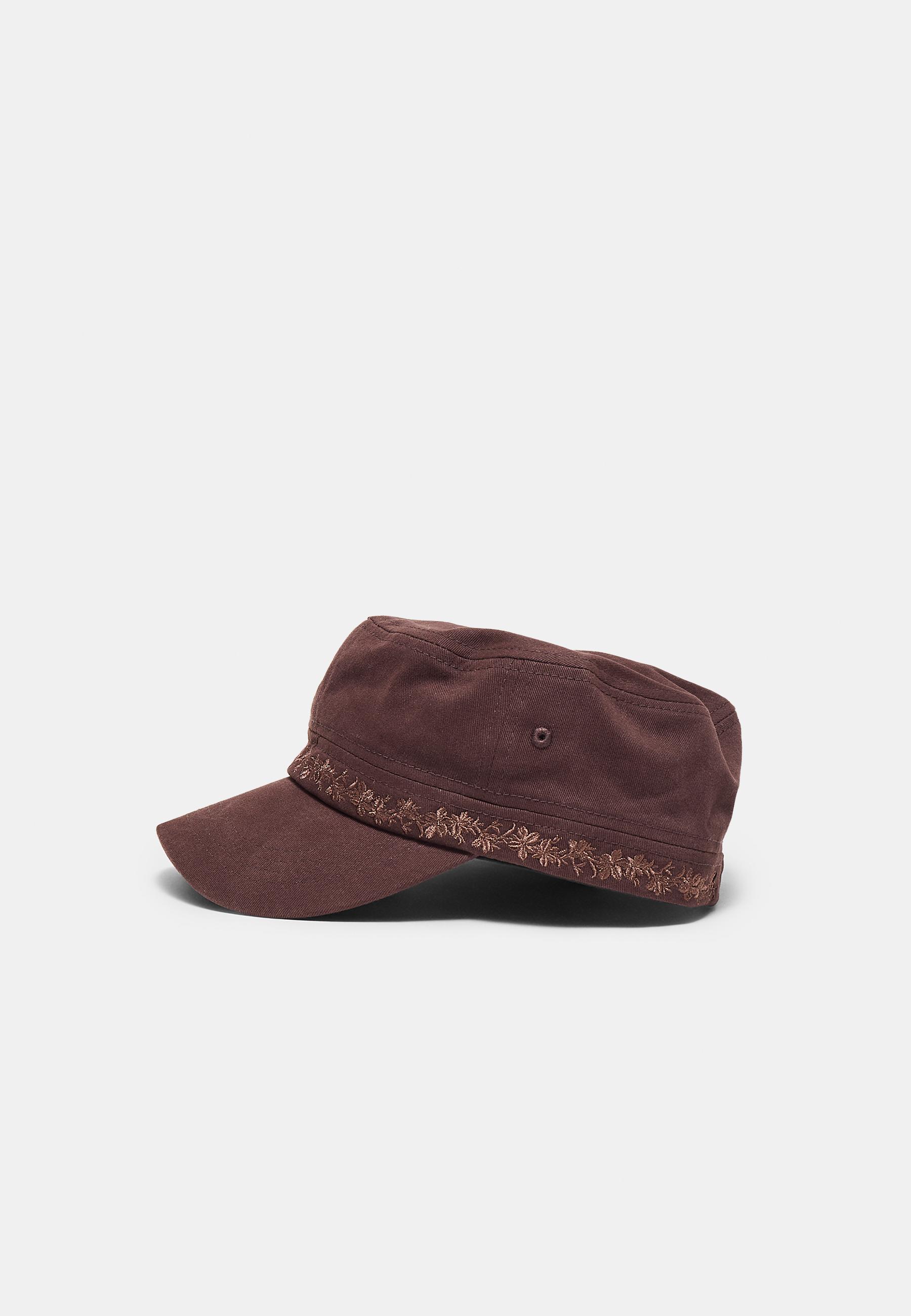 Embroidered cap — Brown