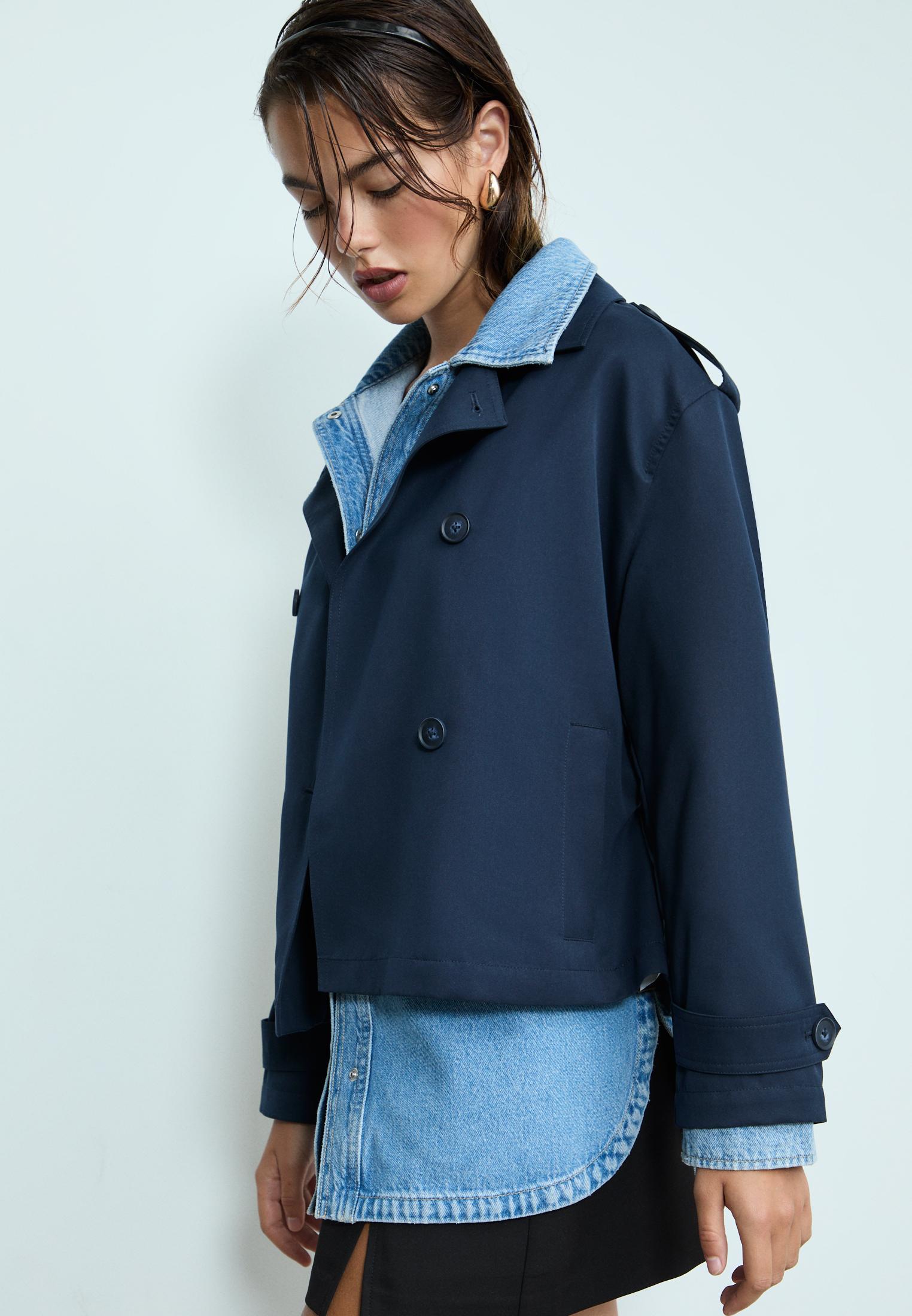 Short flowing trench coat with belt — Navy blue