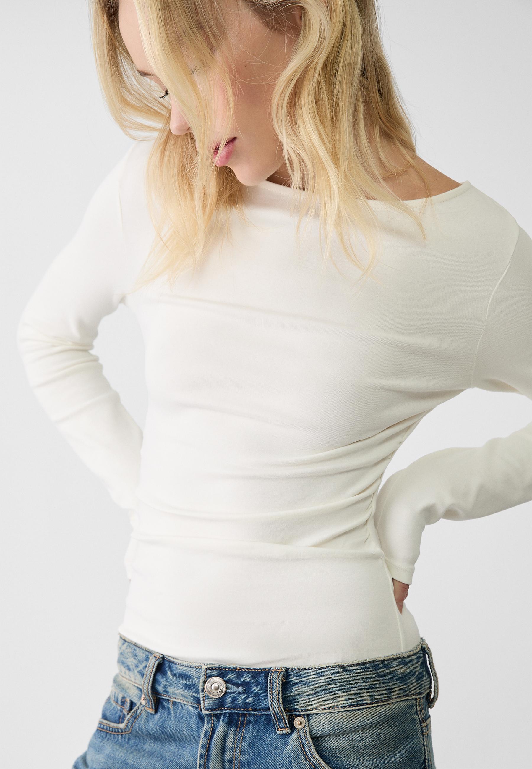Long sleeve T-shirt with gathering — Ecru