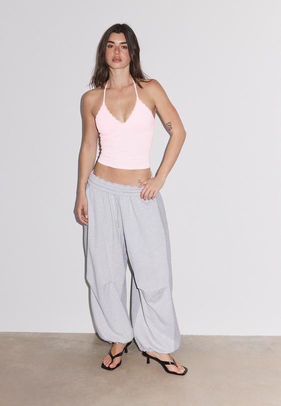 top halter blonda