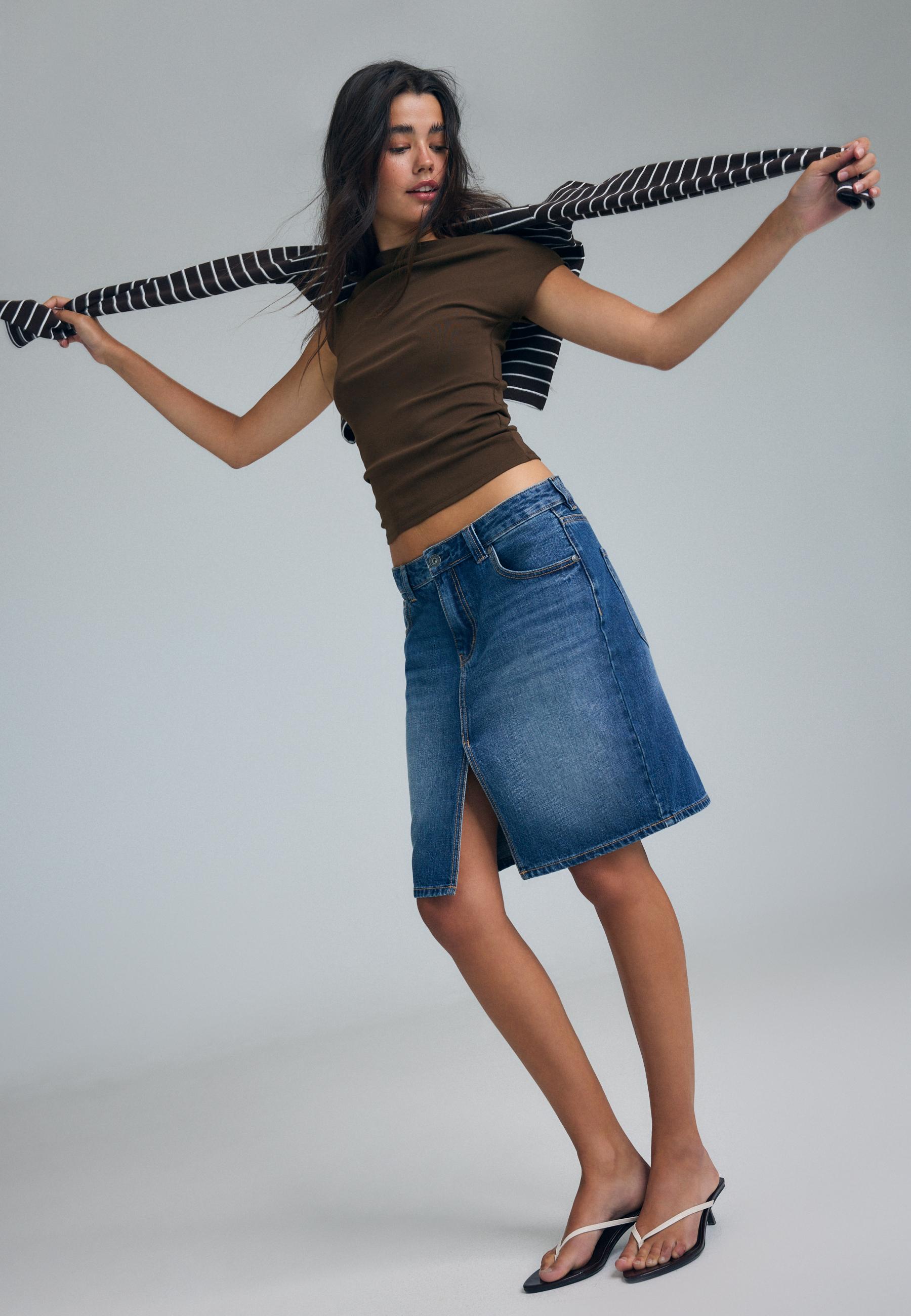 Denim midi skirt — MEDIUM DENIM WASH